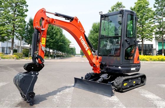 Crawler Toros Mini Excavator 2.6 Ton Small Digging Equipment For Road Repair