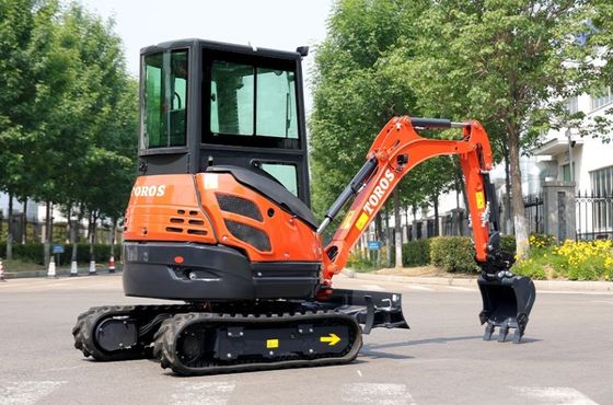 Crawler Toros Mini Excavator 2.6 Ton Small Digging Equipment For Road Repair